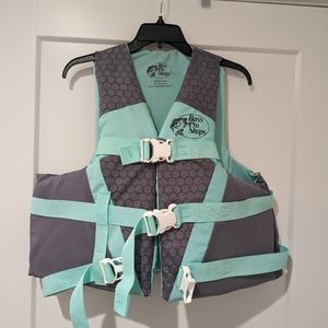 Bass Pro Shops Adult Lifejacket
